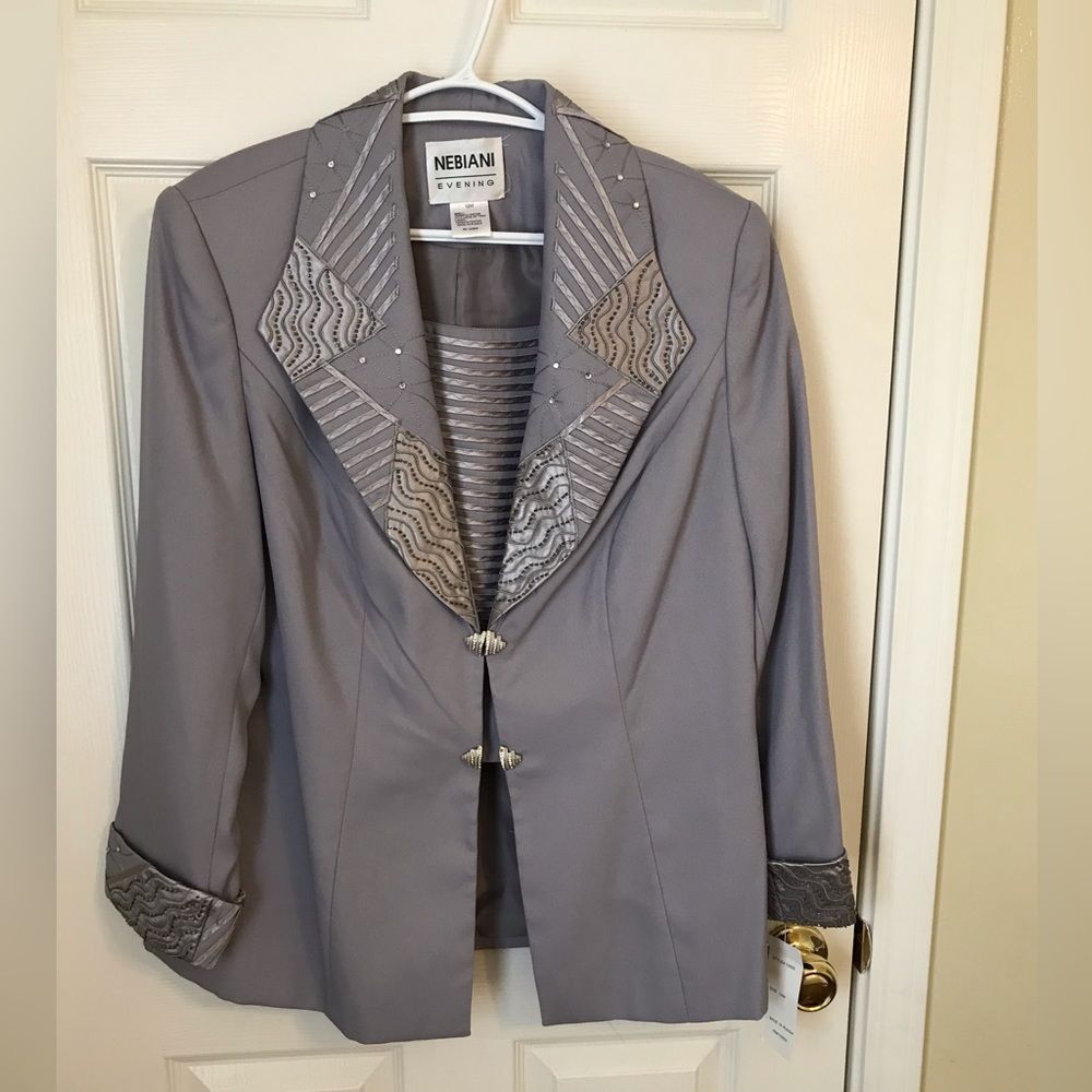 NWT Women’s Nebiani evening blazer in lavender and size 12W.